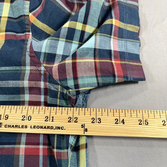 Eddie Bauer Short Sleeve Button Up Shirt Men L Red Plaid Lightweight Stretch NEW - Picture 8 of 9